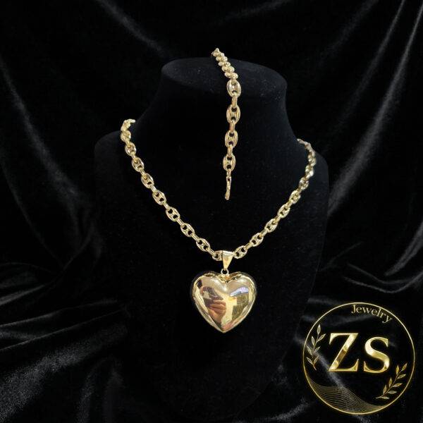 Collar Corazón Majestuoso